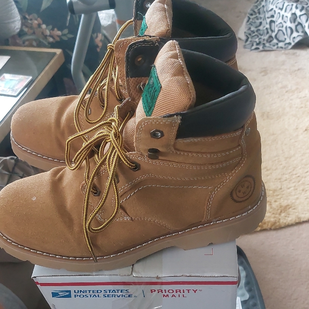 Tan Lace-Up Boots with Black Collar
